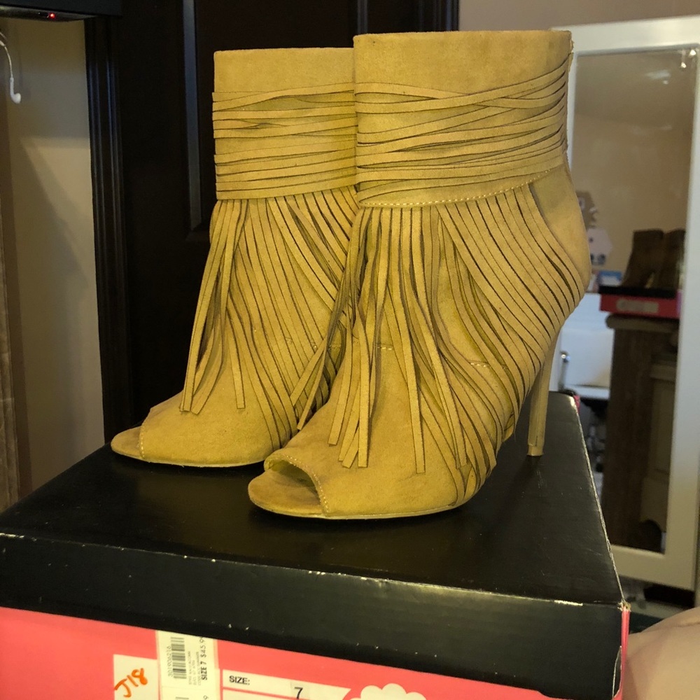 Cute heels